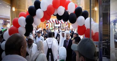 توافد حجاج بعثة حج القرعة من المدينة المنورة إلى مكة المكرمة بعثة حج القرعة