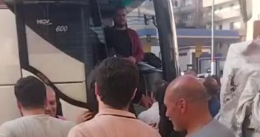 رايحة فين يا حاجة يا أم الشال قطيفة.. الأسر تودع زوار بيت الله بالشرقية