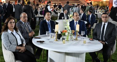 تحت شعار "مصر الجديدة.. تراث خالد ومستقبل واعد".. رئيس الوزراء يشهد احتفال شركة "مصر الجديدة للإسكان والتعمير" بمرور 120 عامًا على تأسيسها.. أعمال الترميم بقصر غرناطة راعت الحفاظ على الطابع المعمارى رئيس الوزراء يشهد احتفالية شركة "مصر الجديدة للإسكان والتعمير"