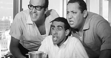  ثلاثي أضواء المسرح