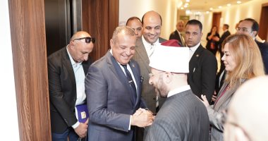 محافظ جنوب سيناء: "المرأة تقود للتنفيذيات" نموذج رائد لتمكين المصريات اللواء خالد مبارك محافظ جنوب سيناء ووزير الأوقاف