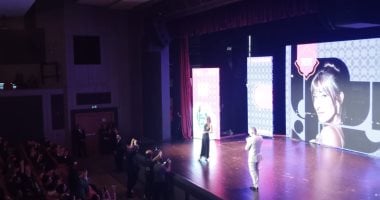 الشبكة نيوز : 
                                            أحمد مالك وأمينة خليل أفضل ممثل وممثلة دراما بحفل جوائز قمة الإبداع
                                        