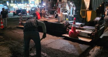 محافظ القليوبية يُتابع أعمال الرصف الجارية بشارع 15 مايو بنطاق حى غرب شبرا الخيمة