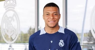 الشبكة نيوز : 
                                            كيليان مبابي يتوج بجائزة أفضل لاعب في ريال مدريد لموسم 2025
                                        