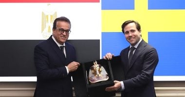 وزير الصحة يبحث مع وزير التجارة السويدى فرص الاستثمار الصحى والتعاون فى دعم الجرحى الفلسطينيين وزير الصحة يستقبل وزير التجارة السويدي