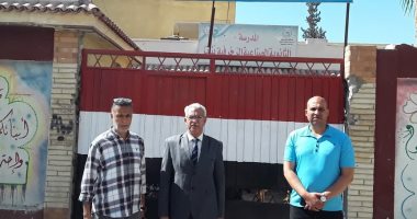 وكيل تعليم الإسماعيلية يتابع مركز توزيع أسئلة الدبلومات الفنية