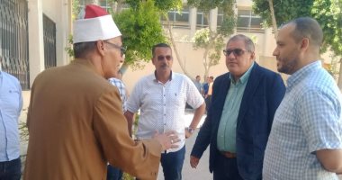 مراوح ورفع كفاءة مجمع معاهد الشروق الأزهرىة بامتحانات الثانوية رئيس جهاز مدينة الشروق يتفقد مجمع معاهد الشروق الأزهري