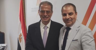 نيوز برو : 
                                            1.5مليار جنيه استثمارات مصر الوسطى لتوزيع الكهرباء للعام المالى 2025/2026
                                        