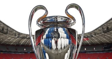 وصول كأس نهائي دوري أبطال أوروبا إلى مدينة ميونخ.. صور كأس دوري أبطال أوروبا في ميونخ