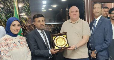 نقابة النيابات والمحاكم تعلن توفير لحوم الأضاحى بالتقسيط على 3 أشهر لأعضائها درع اللجنة النقابية للعاملين بمحاكم ونيابات القاهرة الجديدة