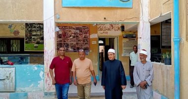 انتظام طلاب الثانوية الازهرية لأداء امتحان القرآن والحديث بالوادى الجديد متابعة امتحانات الثانوية الأزهرية