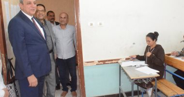 محافظ الغربية يتفقد لجان امتحانات الدبلومات الفنية في يومها الأول