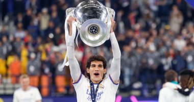 الحلم نيوز : 
                                            ريال مدريد يعلن رحيل مدافعه خيسوس فاييخو مع نهاية عقده
                                        