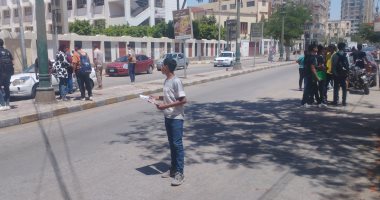 القرآن والحديث بمستوى الطالب المتوسط.. خروج طلاب الثانوية الأزهرية بالمنيا من الامتحانات امام لجان امتحانات الثانوية الازهرية