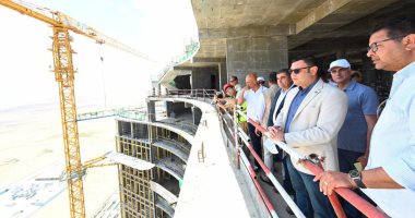 نيوز برو : 
                                            وزير الإسكان يتفقد مشروعات مدينة العلمين الجديدة لمتابعة نسب التنفيذ
                                        