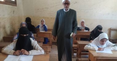 رئيس الإدارة المركزية لشئون المناطق يتفقد لجان الثانوية الأزهرية بدار السلام تفقد اللجان بمعاهد دار السلام