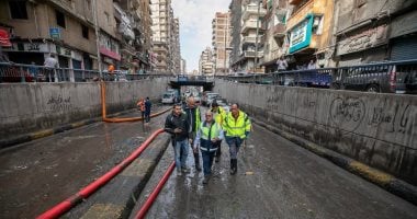 أعاصير الإسكندرية تكشف مجهودات الدولة لمواجهة تداعيات الأمطار خلال الـ10 سنوات الماضية.. مشروع استراتيجية تصريف مياه الأمطار يجنب المحافظة تكرار حادث غرق 2015.. ورفع كفاءة الشبكات والمحطات ساهم في السيطرة.. صور تصريف مياه الأمطار