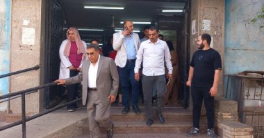 محافظ الدقهلية يوجه بإعلان جداول ومواعيد الأطباء بعيادة التأمين الصحي بجديلة