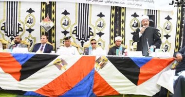 رئيس خريجى الأزهر بسوهاج يشهد مراسم الصلح بين أبناء عمومة بمدينة البلينا جانب من الصلح