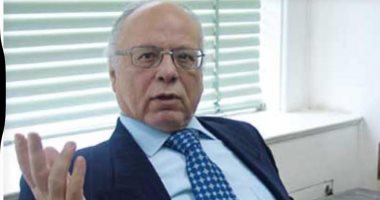 وفاة الكاتب الصحفى عاطف الغمرى.. والعزاء الإثنين بمسجد المشير