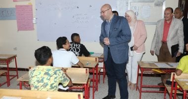 محافظ بنى سويف يتفقد سير أعمال امتحانات الشهادة الإعدادية محافظ بني سويف يتفقد امتحانات الشهادة الإعدادية