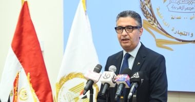 استعدادات وزارة التموين لعيد الأضحى المبارك 2025.. مد الشوادر بالخراف والأبقار الحية للأضاحي.. تشغيل المخابز أول أيام العيد لتوفير الخبز.. وغرفة عمليات لمتابعة طرح اللحوم بمنافذ المجمعات الاستهلاكية الدكتور شريف فاروق وزير التموين والتجارة الداخلية