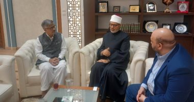 سفير باكستان يلتقي مفتي الجمهورية لبحث التعاون الديني والتحديات المشتركة سفير باكستان يلتقي المفتي