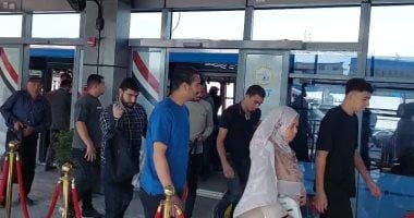 إقبال كبير من المواطنين على الأتوبيس الترددى فى الساعات الأولى لتشغيله.. صور إقبال كبير على الأتوبيس الترددي