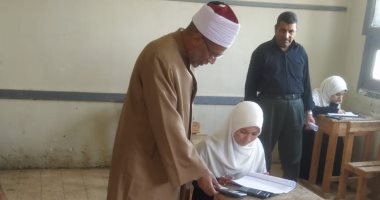 طلاب القسم العلمي يواصلون أداء امتحانات الشهادة الثانوية الأزهرية بسوهاج جانب من المتابعات