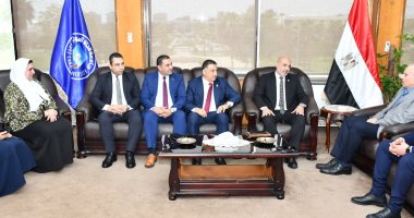 جامعة القناة تكرم قيادات "حياة كريمة" وتثمن دورهم الوطنى فى دعم القوافل