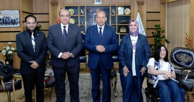 رئيس جامعة المنصورة: دعم ذوى الهمم أولوية وطنية وركيزة للتميز المؤسسى جانب من اللقاء