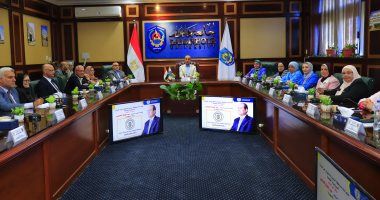  في اجتماعه الأول.. مجلس أمناء جامعة دمنهور الأهلية المؤقت يؤكد نجاح تجربة الجامعات الأهلية
