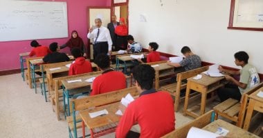 إلغاء امتحان طالب لحيازة هاتف محمول بامتحانات الشهادة الإعدادية فى دمياط امتحانات