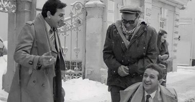 نور الشريف فى صورة نادرة من مهرجان الأفلام السوفيتى فى أجواء ثلجية نور الشريف