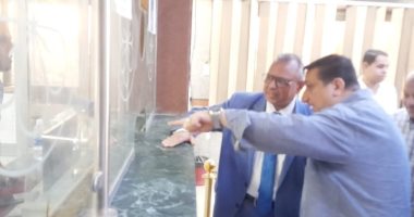 سكرتير محافظة سوهاج يتابع إجراءات تلقى طلبات التصالح بمخالفات البناء بحى غرب