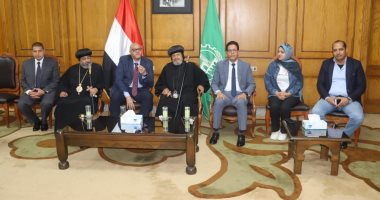 محافظ القليوبية يستقبل وفد الكنيسة لتقديم التهنئة بعيد الأضحى.. صور