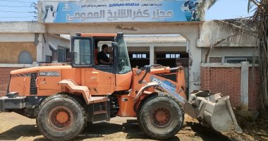 رفع كفاءة محيط المجازر بكفر الشيخ استعدادًا لاستقبال عيد الأضحى رفع الأتربة والرمال حول مجزر كفر الشيخ