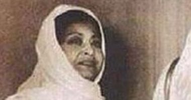 الشبكة نيوز : 
                                            شاهد نجمات الزمن الجميل خلال أداء مناسك الحج
                                        