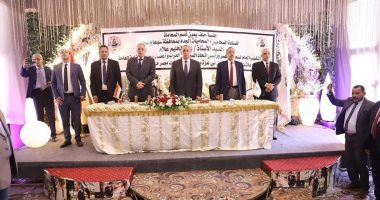 نقيب المحامين يترأس جلسة حلف اليمين القانونية للأعضاء الجدد بنقابة سوهاج