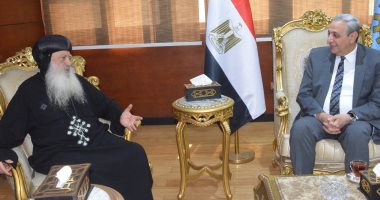 محافظ الغربية يستقبل الأنبا بولا للتهنئة بعيد الأضحى المبارك