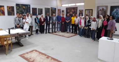 الفن يجمعنا... معرض جامعة حلوان يشهد تميز 19 كلية في 20 مجالًا فنيًا