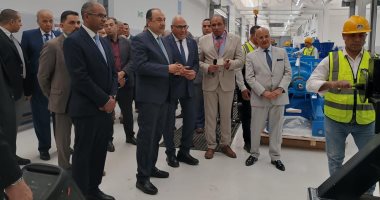 نائب وزير الإسكان يُشارك بورشة عمل بمصنع المحركات بعنوان "رقمنة وتصنيع قطع الغيار"