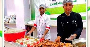 مؤسسة الجارحى عضو التحالف الوطنى تواصل توزيع وجبات مطابخ ذى الحجة