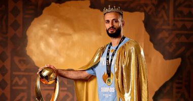 بيراميدز يحتفل بالتتويج بدوري أبطال أفريقيا: رايحين لفين ده أنا الملك (صور) مروان حمدي