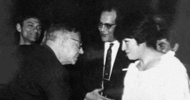 أخيرا وجدت الكترا فى القاهرة.. هكذا أشاد بول سارتر بـ سميحة أيوب