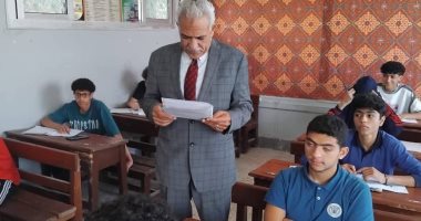 وكيل "تعليم الإسماعيلية" يعلن انتهاء امتحانات الشهادة الإعدادية بالمحافظة امتحانات الشهادة الإعدادية