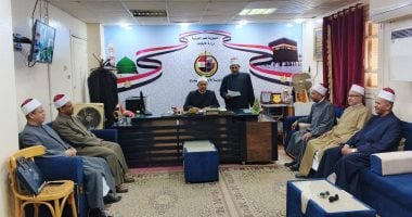 مديرية أوقاف سوهاج تشكل غرفة عمليات مكثفة لمتابعة استعدادات عيد الأضحى جانب من الاجتماع
