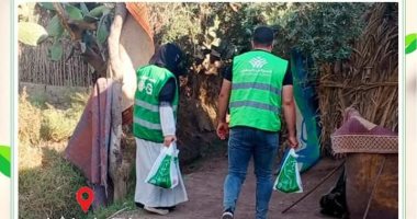 مؤسسة الجارحى تواصل مبادرة "مطابخ الخير" لتوزيع الوجبات على الأسر الأولى بالرعاية