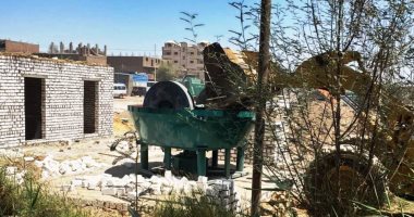 إزالة 32 طاحونة لخام الذهب فى حملة داخل 10 مواقع بوادى عبادى بأسوان.. صور