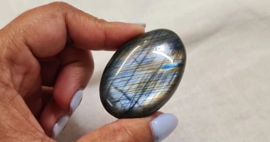 حجر كريم يساعدك على النوم العميق وتذكر الأحلام.. اعرف سره